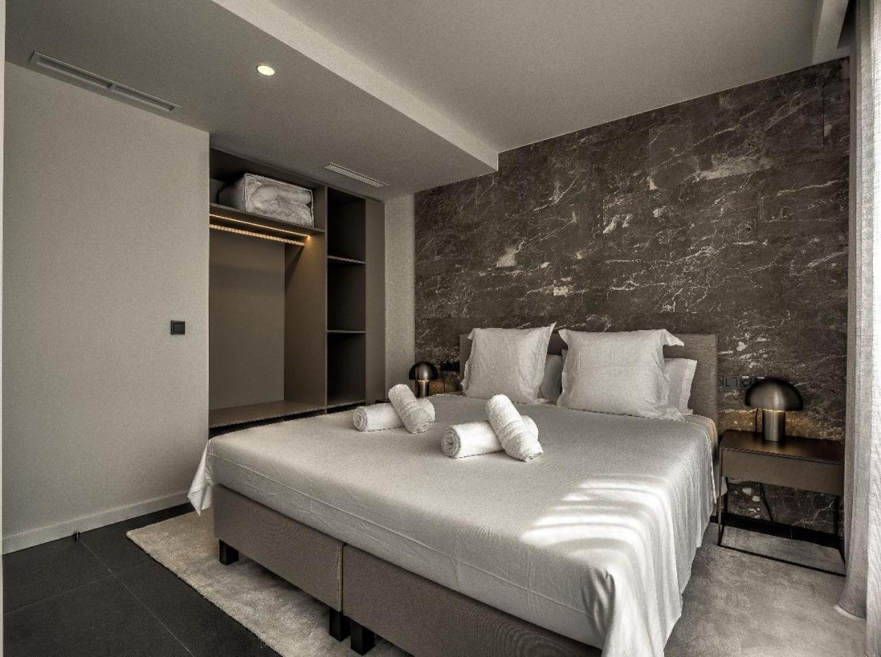 Tq 10 Boutique Aparthotel อาลิกันเต ภายนอก รูปภาพ