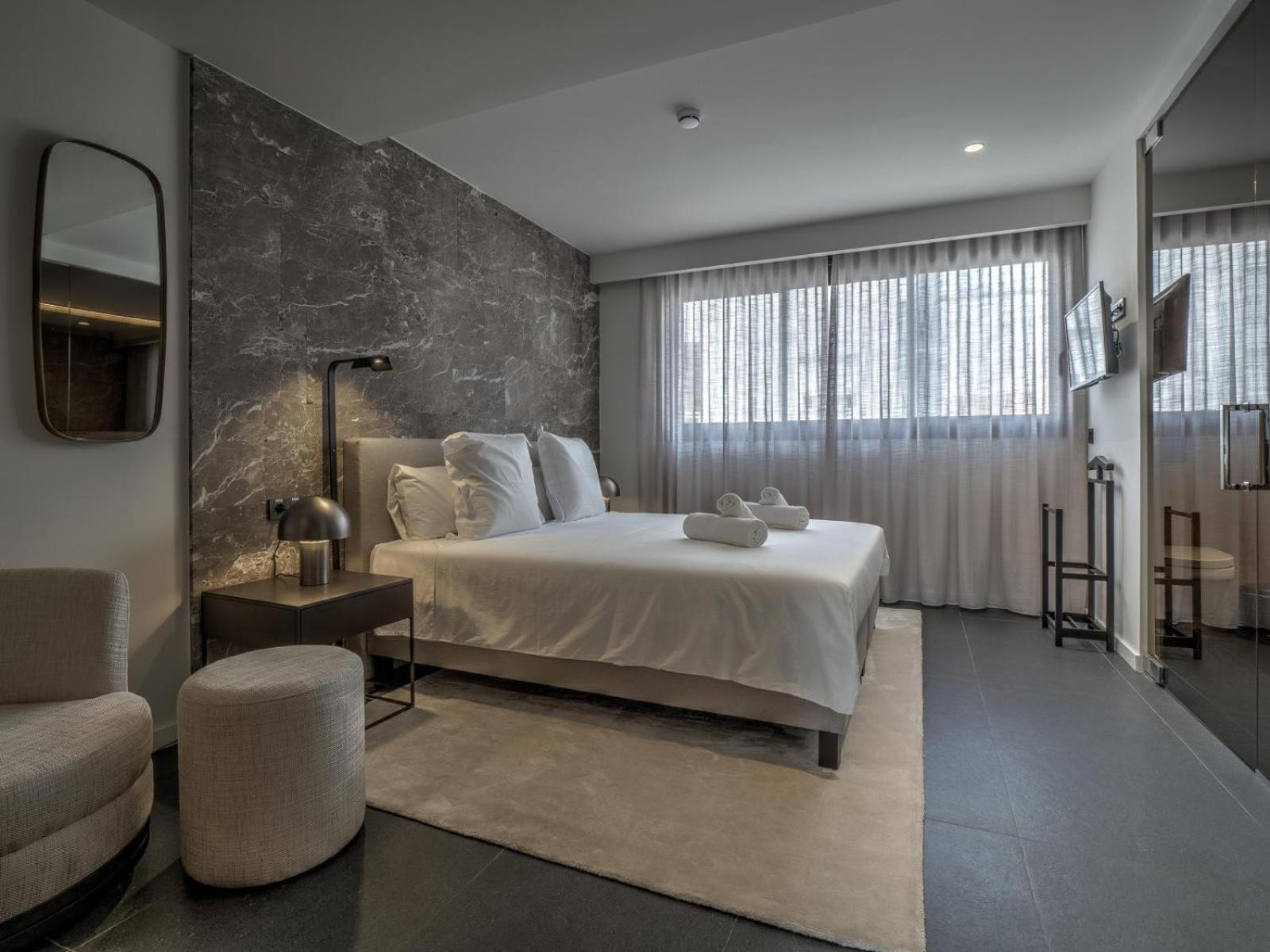 Tq 10 Boutique Aparthotel อาลิกันเต ภายนอก รูปภาพ